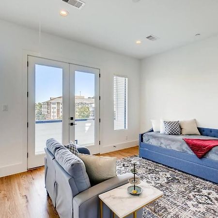 4 Story Home Mins To Downtown Houston With City Views Kültér fotó