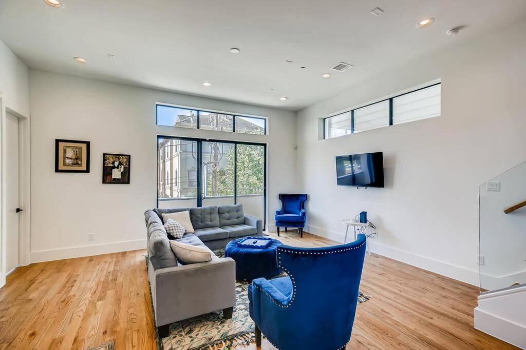 4 Story Home Mins To Downtown Houston With City Views Kültér fotó
