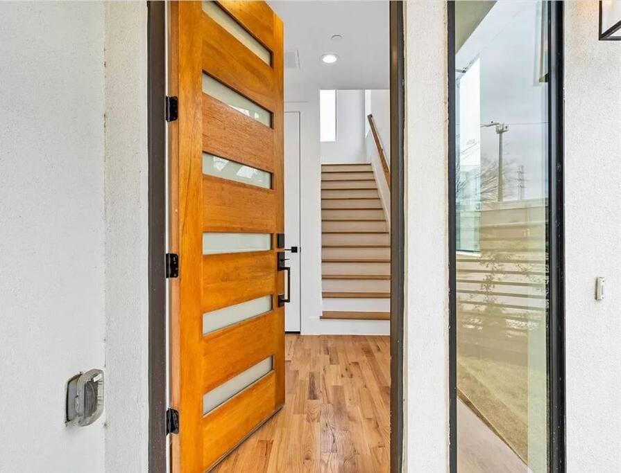 4 Story Home Mins To Downtown Houston With City Views Kültér fotó