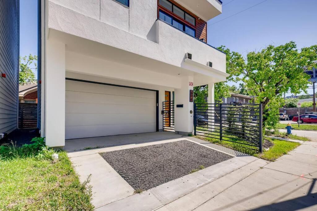 4 Story Home Mins To Downtown Houston With City Views Kültér fotó