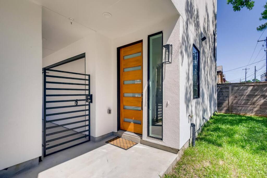 4 Story Home Mins To Downtown Houston With City Views Kültér fotó