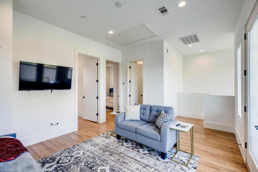 4 Story Home Mins To Downtown Houston With City Views Kültér fotó